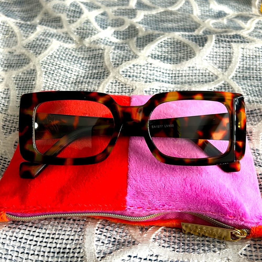 WOMEN SEXY SASSY BROWN SLIP ON EYE GLASSES - Picture 1 of 6